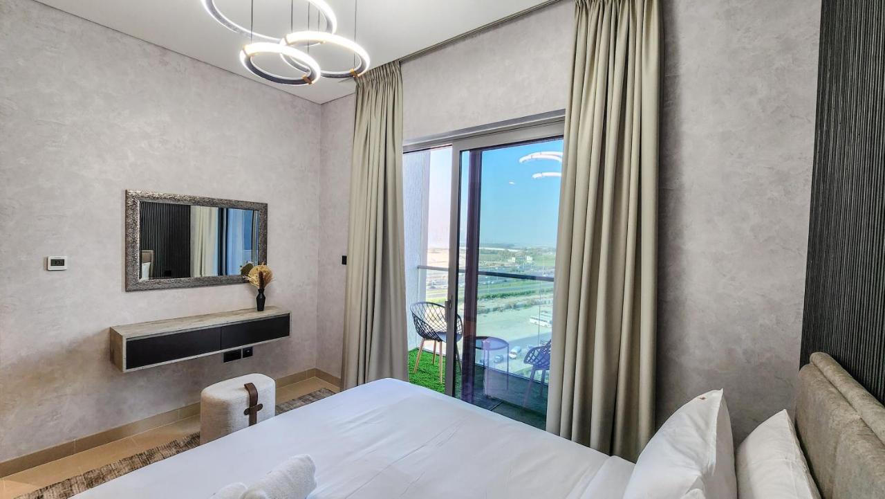 Stay By Latinem Luxury 2Br Holiday Home Cv B601 Near Burj Khalifa Dubai Eksteriør billede